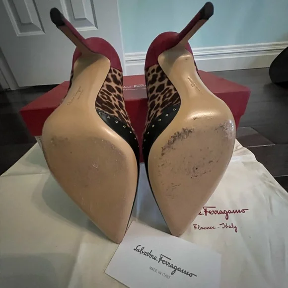 SALVATORE FERRAGAMO BEAUTIFUL SHOE / PUMP size 37.5 (7.5)